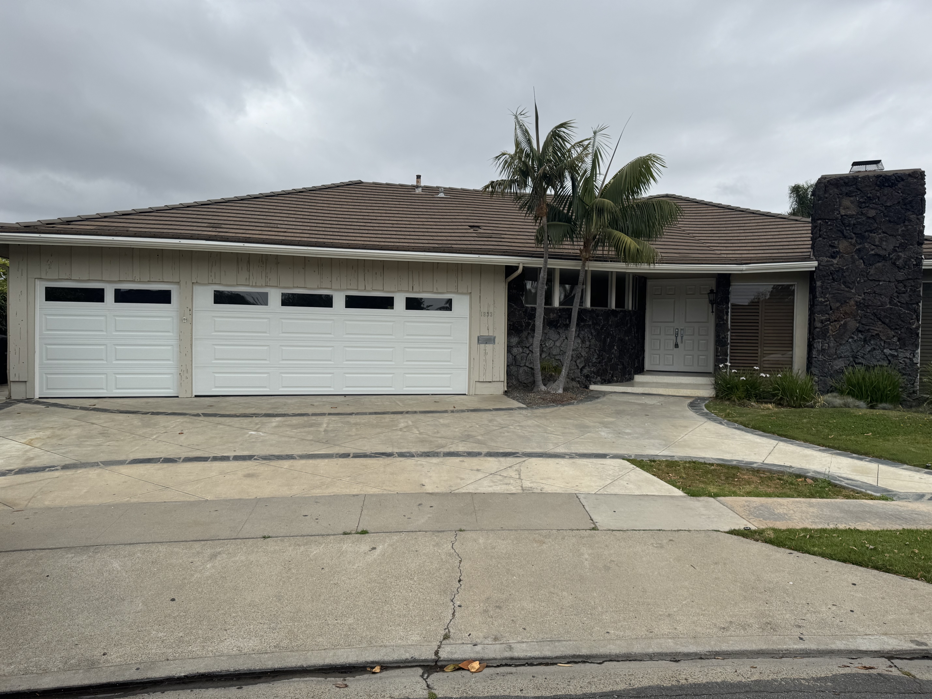 1833 Toyon Lane